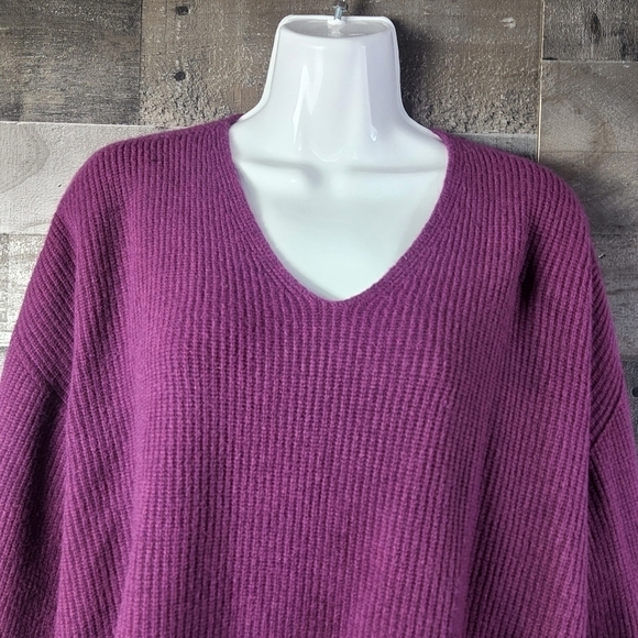 NWOT Apparis Purple Oversized 'Lorelai" sweater Size L (Defect) - Picture 3 of 12